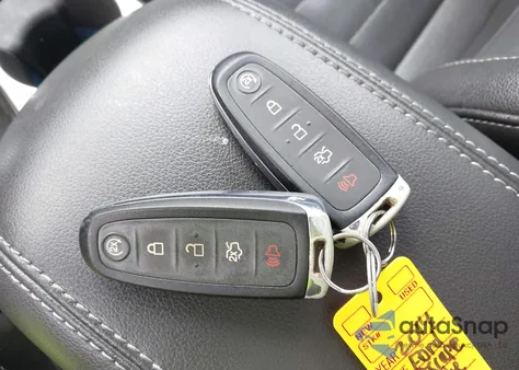 2014 Ford Escape Titanium z USA, uszkodzony, nr VIN 1FMCU9JX7EUB36879